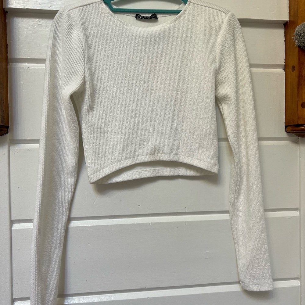 Zara White Longsleeve Textured Crop Top